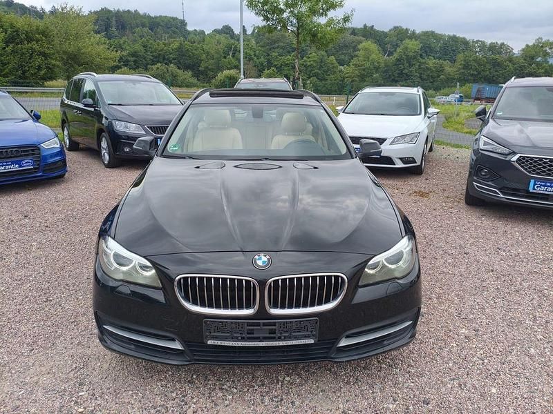 Gebraucht BMW 520 184 PS (135 kW) 2014 Schwarz Kombi