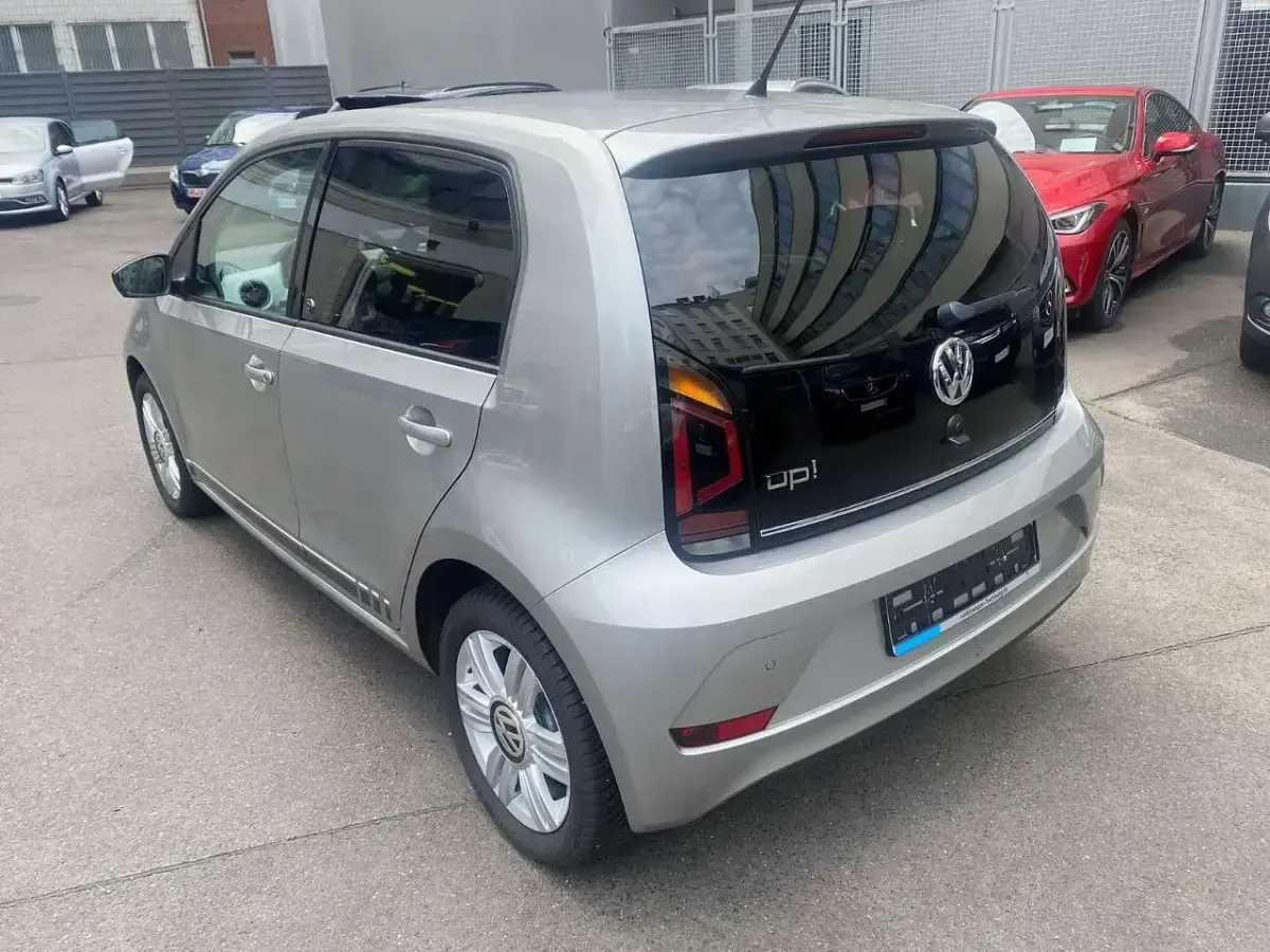 Gebraucht VW up! Beats 60 PS (44 kW) 2017 Tungsten silver Kleinwagen