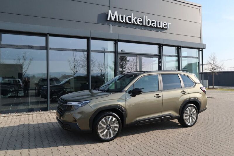 Grün Neu 2025 Subaru Forester Platinum SUV | 48.995 € (Teuer) - Bild 1/4