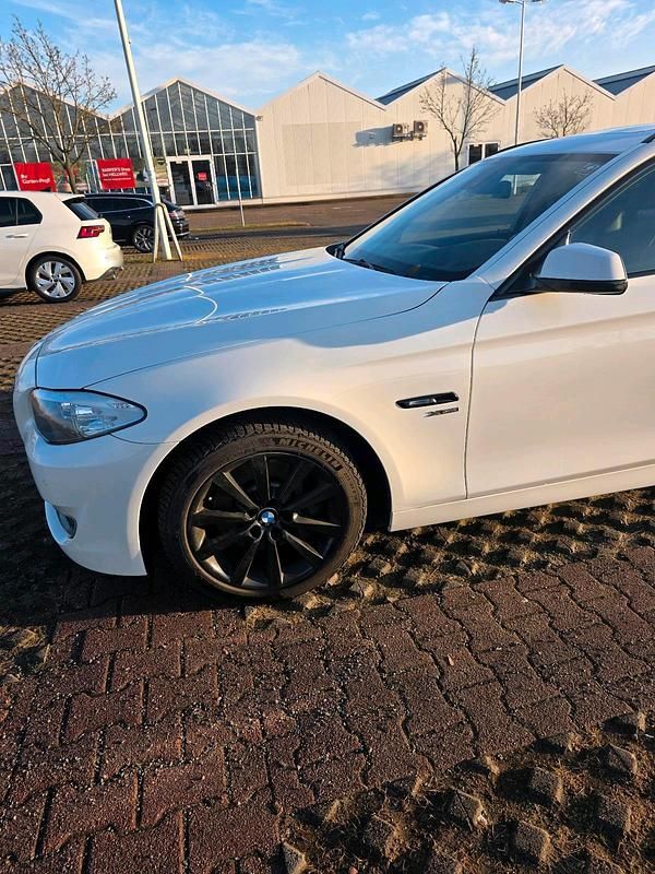Gebraucht BMW 525 218 PS (160 kW) 2012 Limousine