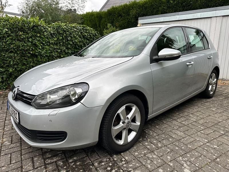 Silber Gebraucht 2009 VW Golf VI Limousine | 2.850 € (Guter Preis) - Bild 1/4