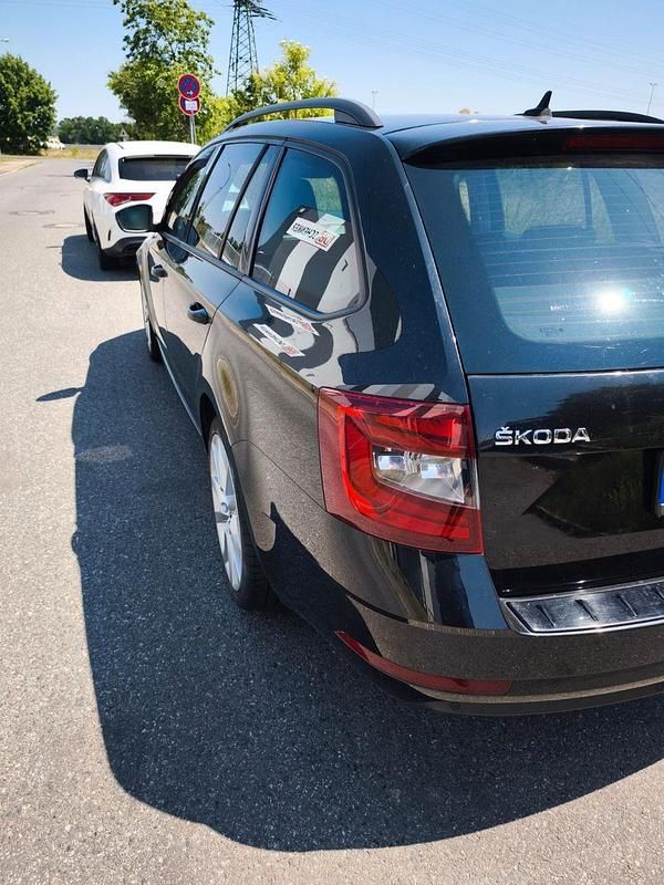 Gebraucht Skoda Octavia Drive 150 PS (110 kW) 2017 Schwarz Kombi