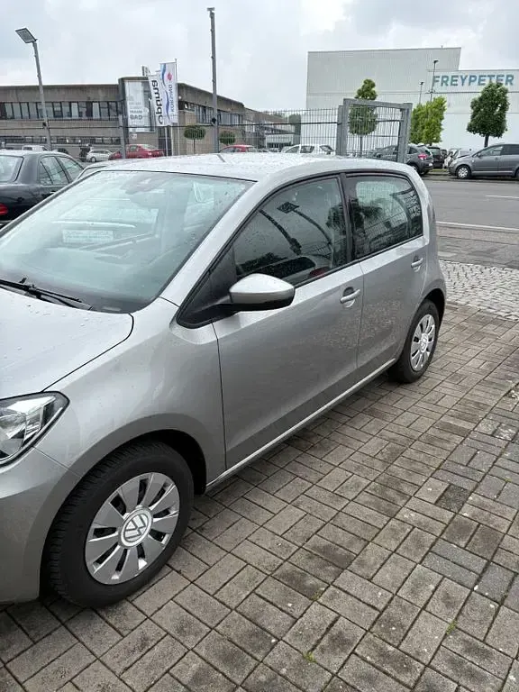 Gebraucht VW up! 65 PS (47 kW) 2021 Silber Kleinwagen