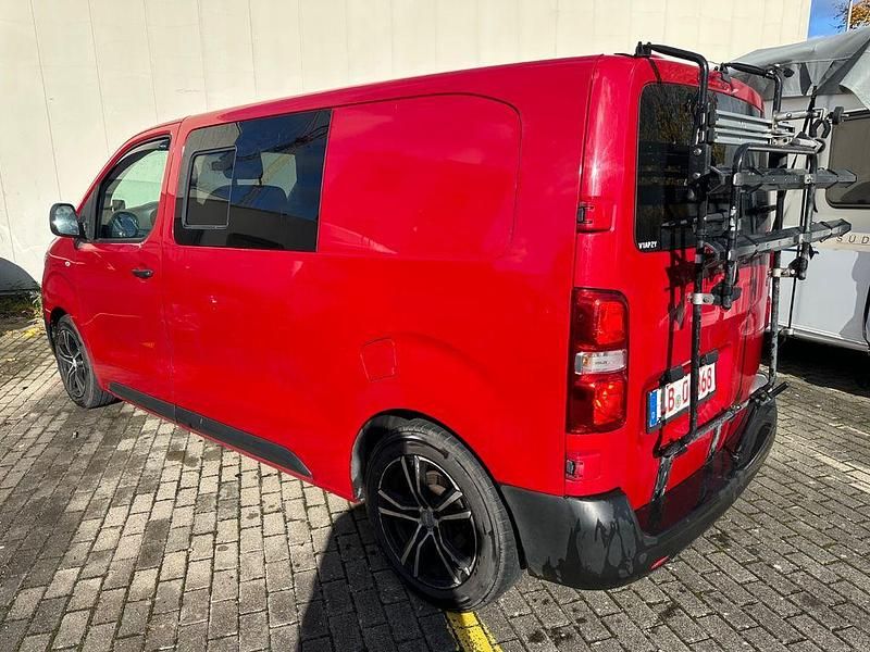 Gebraucht Toyota Proace Comfort 116 PS (85 kW) 2017 Rot Van / Kleinbus