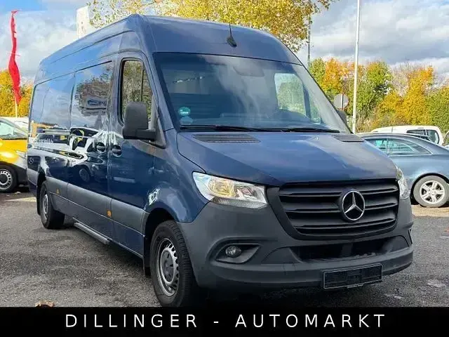 Używany Mercedes Sprinter 150 KM (110 kW) 2020 Niebieski Van
