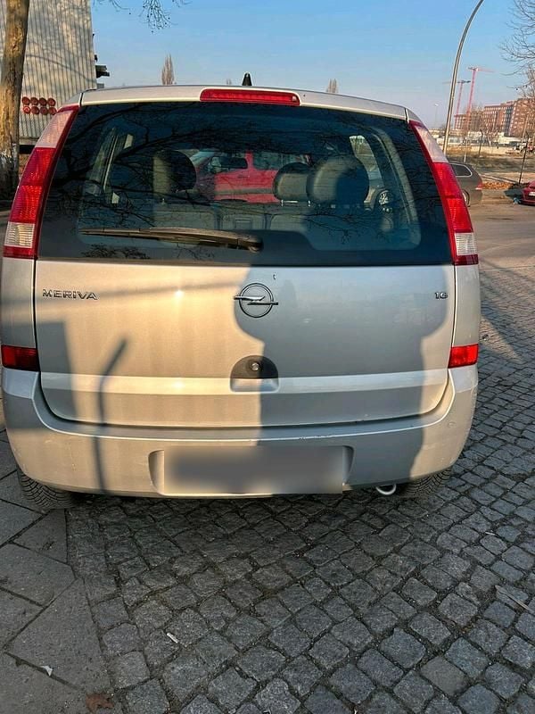 Second-hand Opel Meriva 105 CP (77 kW) 2004 Argintiu Monovolum