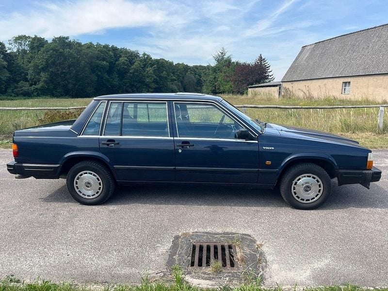 Gebraucht Volvo 740 114 PS (83 kW) 1988 Blau Limousine
