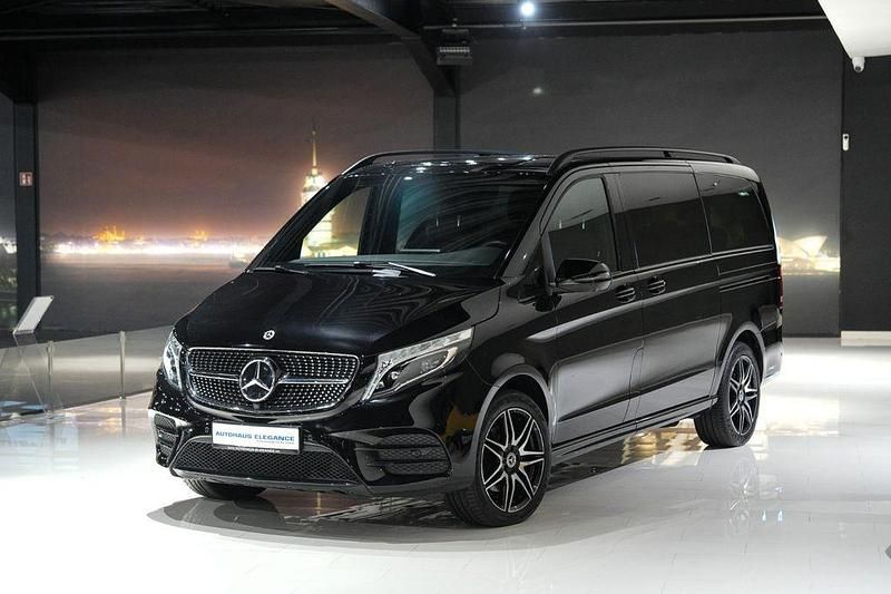 Obsidianschwarz metallic Gebraucht 2022 Mercedes V300 Avantgarde Edition Van / Kleinbus | 58.980 € (Superpreis) - Bild 1/4