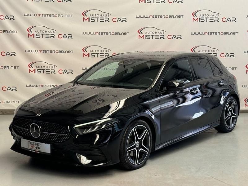 Nachtschwarz Gebraucht 2023 Mercedes A200 AMG line Limousine | 27.890 € (Fairer Preis) - Bild 1/4