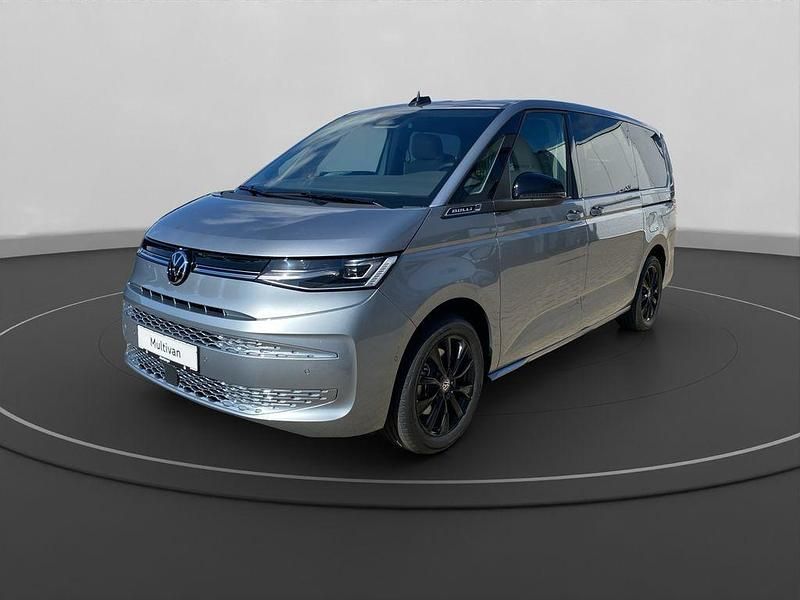 Neu VW Multivan Goal 150 PS (110 kW) 2025 Silber Van