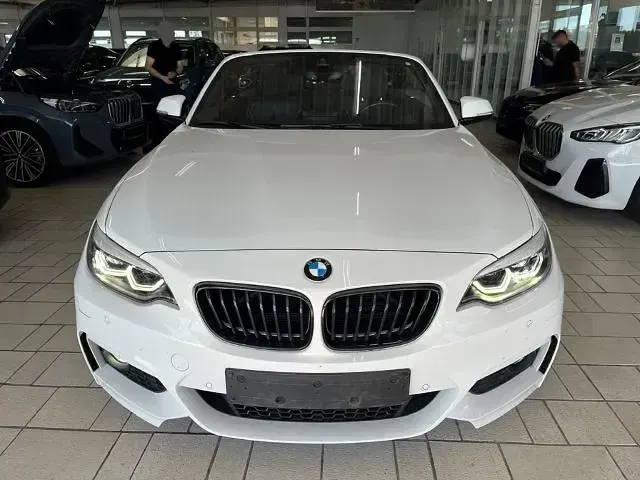Gebraucht BMW 230 M Sport 252 PS (185 kW) 2021 Weiss Cabrio