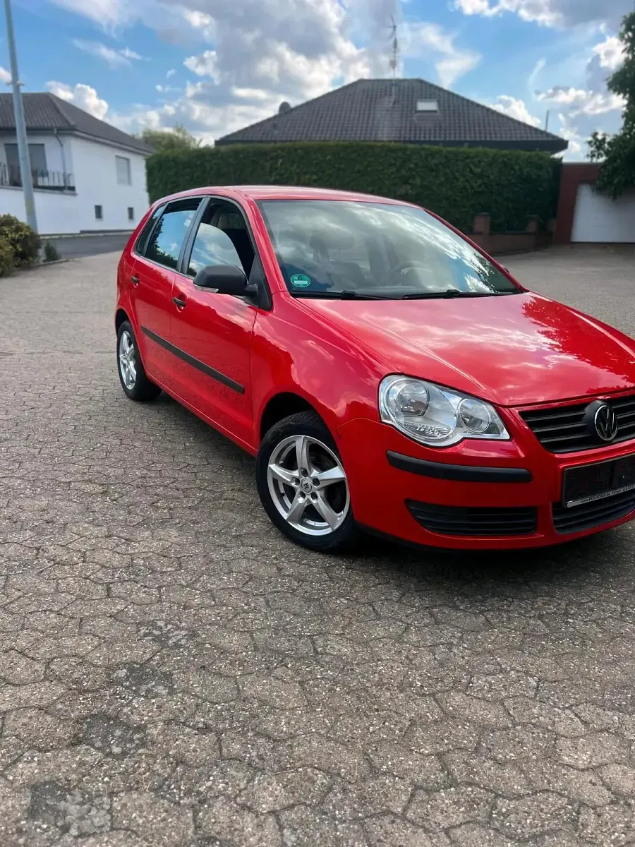 Gebraucht VW Polo 60 PS (44 kW) 2009 Rot Kleinwagen