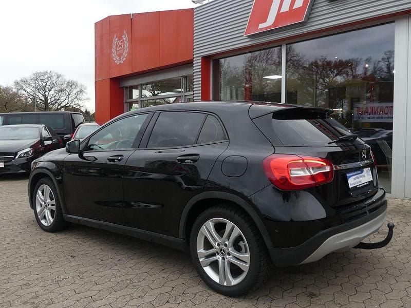 Gebraucht Mercedes GLA200 156 PS (114 kW) 2015 Schwarz SUV