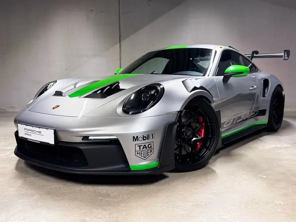 Gebraucht Porsche 911 GT3 RS 525 PS (386 kW) 2023 Gt silbermetallic Coupé