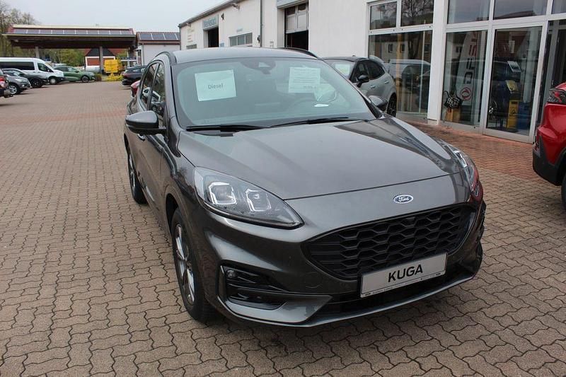 Gebraucht Ford Kuga ST-Line X 120 PS (88 kW) 2024 Magneticgrau (metallic) SUV