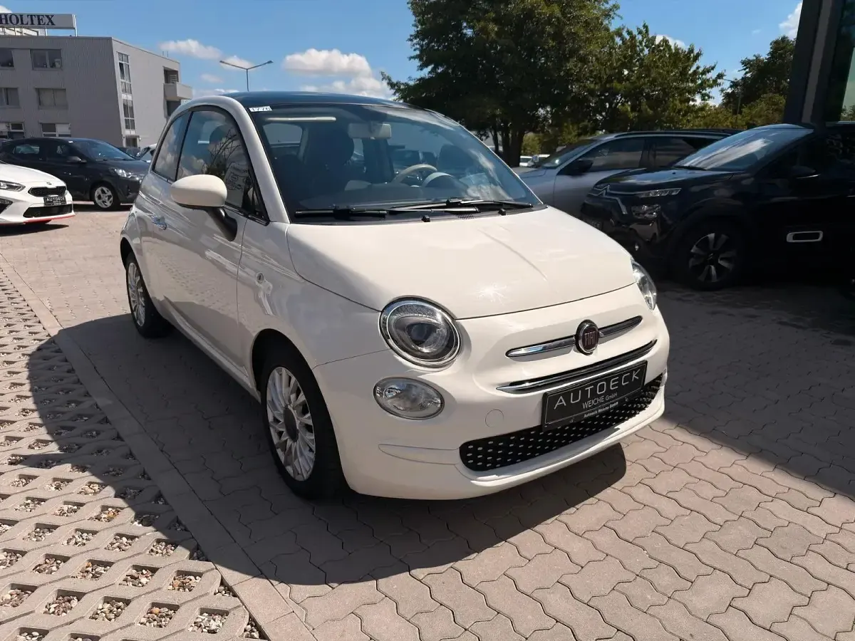 Gebraucht Fiat 500 Lounge 69 PS (50 kW) 2019 Weiß Limousine