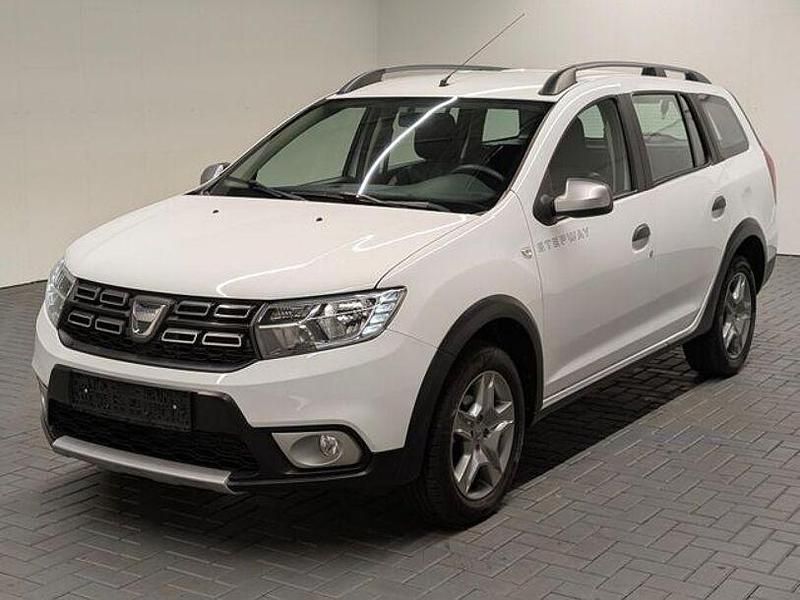 Weiß Gebraucht 2018 Dacia Logan Stepway Limousine | 11.980 € (Fairer Preis) - Bild 1/4