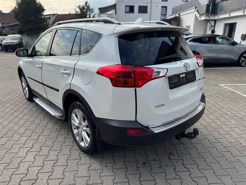 Gebraucht Toyota RAV4 Executive 151 PS (111 kW) 2013 Weiß SUV