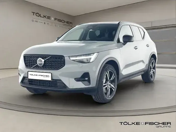 Gebraucht Volvo XC40 Plus 197 PS (144 kW) 2025 Grau SUV