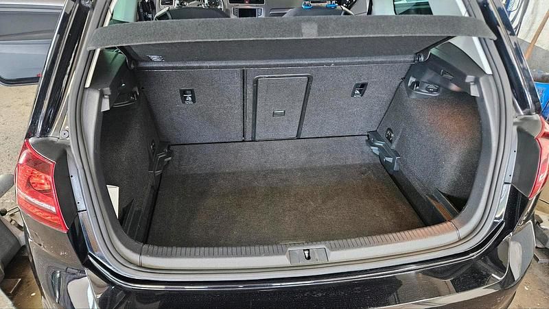 Gebraucht VW Golf VII R 150 PS (110 kW) 2016 Schwarz Limousine