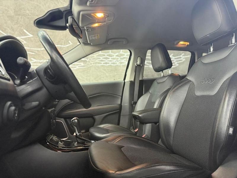 Gebraucht Jeep Compass Limited 170 PS (125 kW) 2019 Schwarz SUV