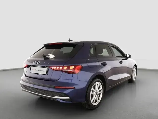 Gebraucht Audi A3 Ambiente 150 PS (110 kW) 2026 Navarrablau metallic