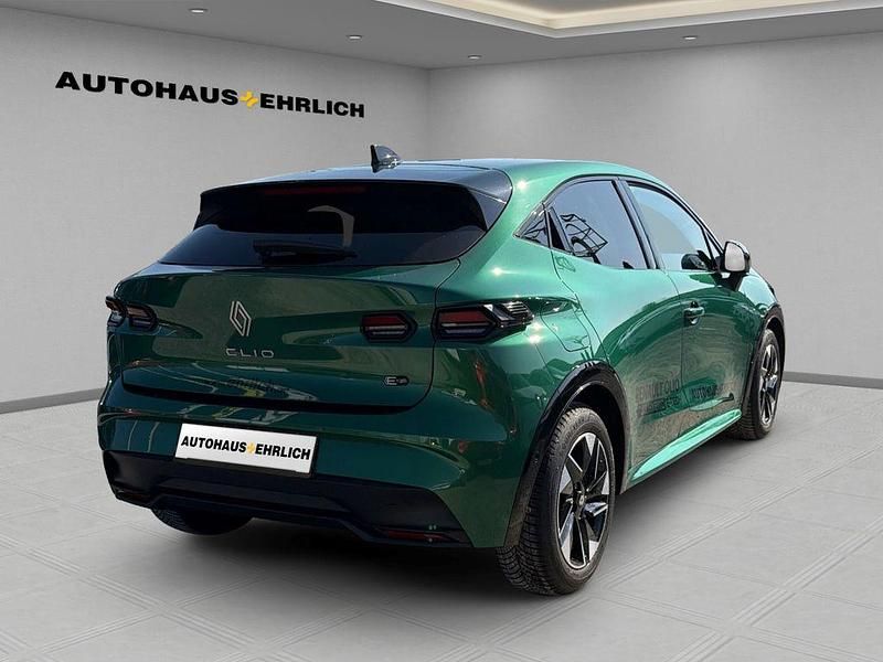 Gebraucht Renault Clio V Techno 158 PS (116 kW) 2025 Grün Limousine