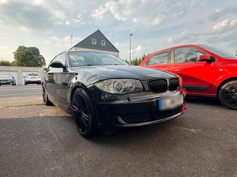 Schwarz Gebraucht 2007 BMW 118 Shadowline Kleinwagen | 4.750 € (Fairer Preis) - Bild 1/4