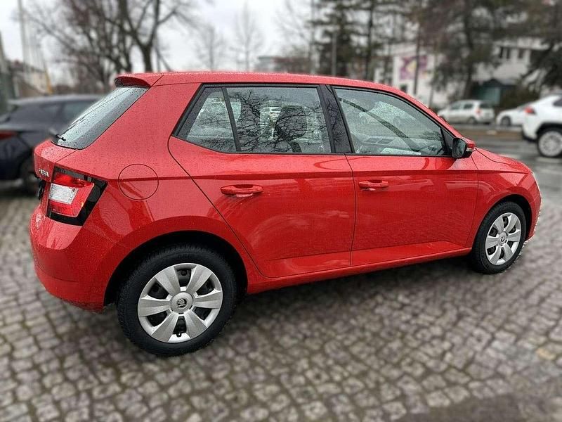 Gebraucht Skoda Fabia Ambition 110 PS (80 kW) 2016 Rot Kleinwagen