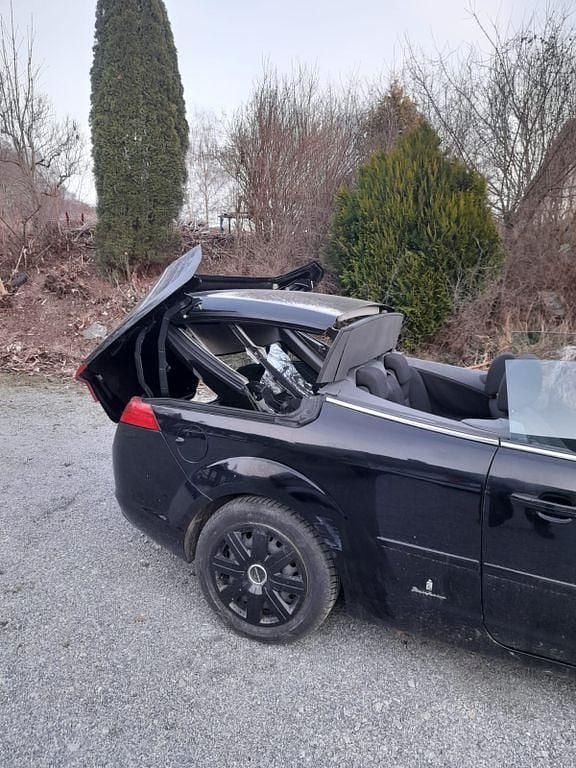 Gebraucht Ford Focus Cabriolet 101 PS (74 kW) 2008 Schwarz Cabrio