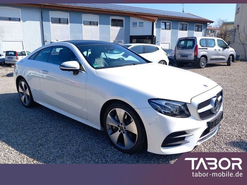 Gebraucht Mercedes E400 AMG line 333 PS (244 kW) 2017 Weiss Coupé
