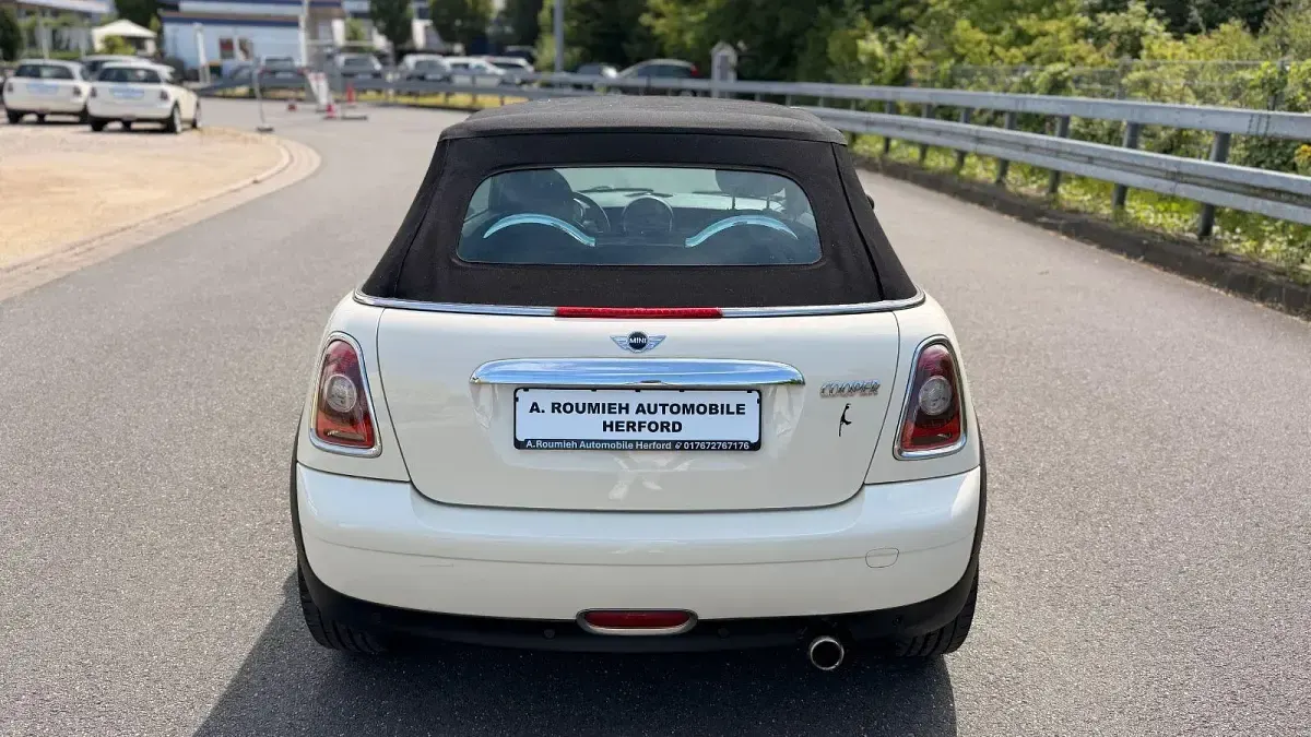 Gebraucht Mini Cooper Cabriolet 120 PS (88 kW) 2009 Weiß Cabrio