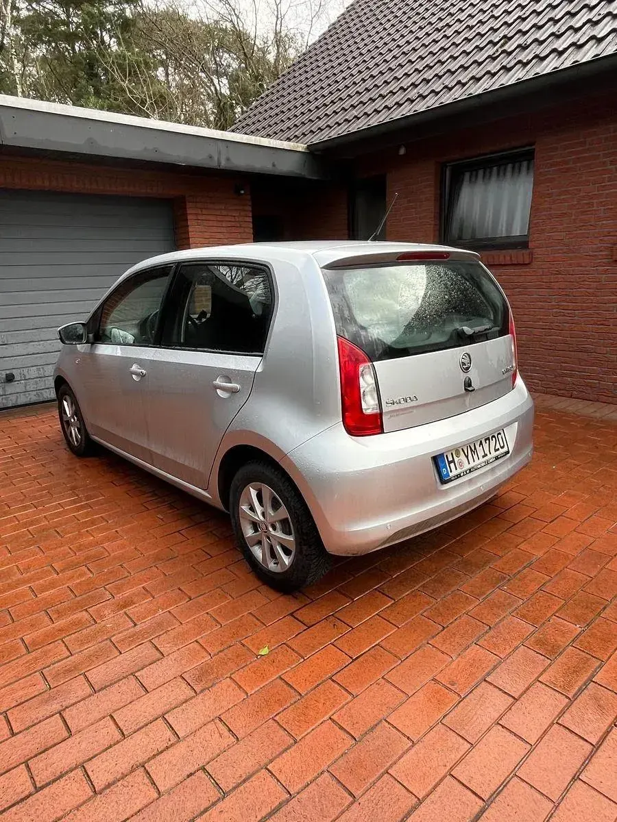 Używany Skoda Citigo Elegance 60 KM (44 kW) 2012 Srebrny Hatchback
