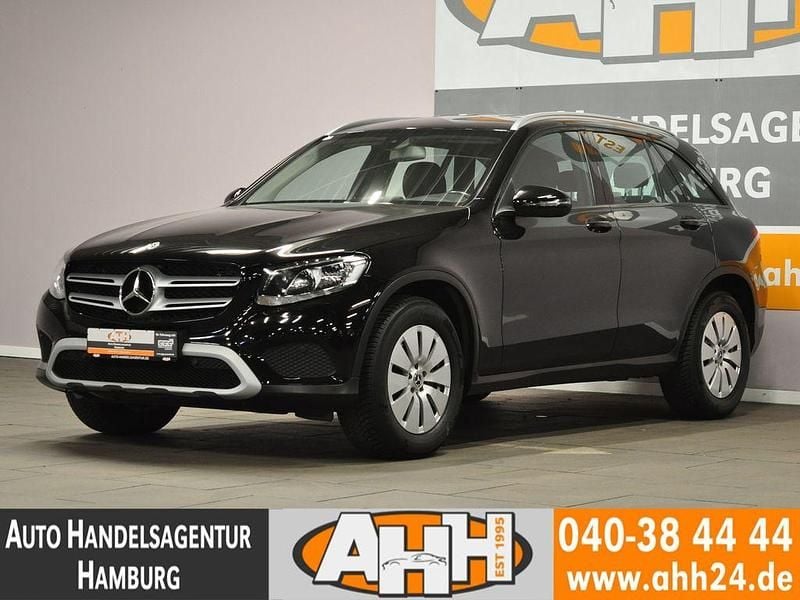 Schwarz Gebraucht 2019 Mercedes GLC250 AMG SUV | 25.990 € (Guter Preis) - Bild 1/4