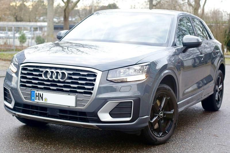 Gebraucht Audi Q2 Sport 116 PS (85 kW) 2018 Grau SUV