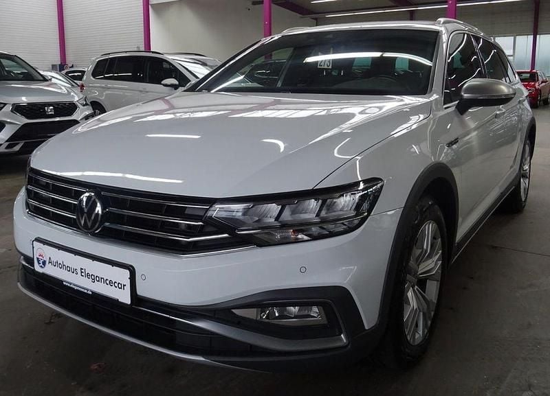 Gebraucht VW Passat Alltrack 200 PS (147 kW) 2023 Weiß Kombi