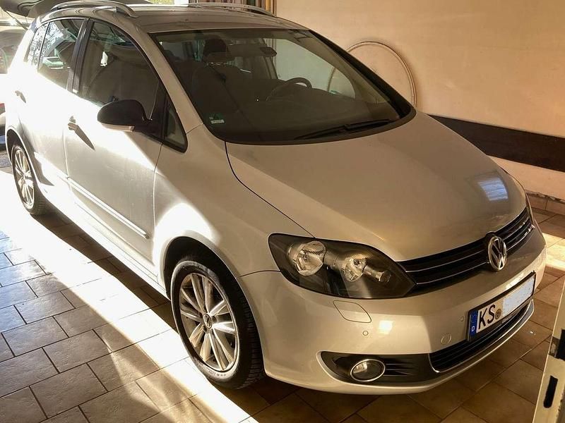 Silber Gebraucht 2011 VW Golf Plus Cross Van / Kleinbus | 6.500 € (Fairer Preis) - Bild 1/4