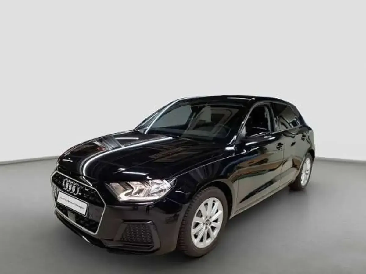 Gebraucht Audi A1 Advanced Plus 116 PS (85 kW) 2025 Mythosschwarz metallic SUV
