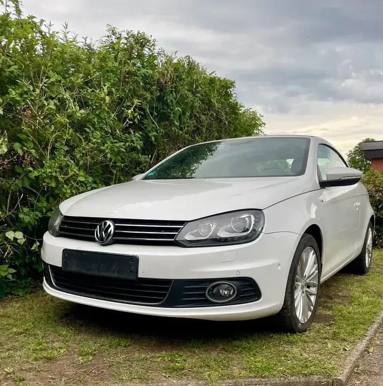 Gebraucht VW Eos Cup 122 PS (89 kW) 2015 Weiß Cabrio