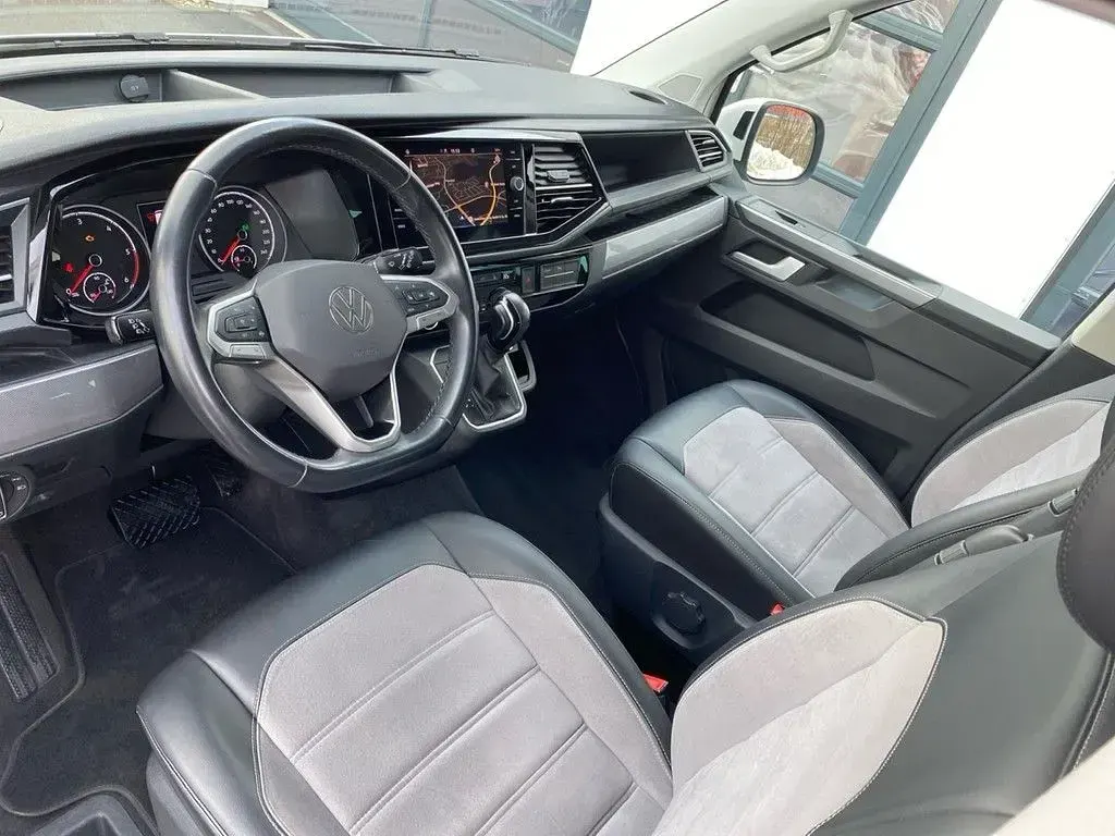 Gebraucht VW Multivan Generation Six 204 PS (150 kW) 2022 Candyweiß Van / Kleinbus