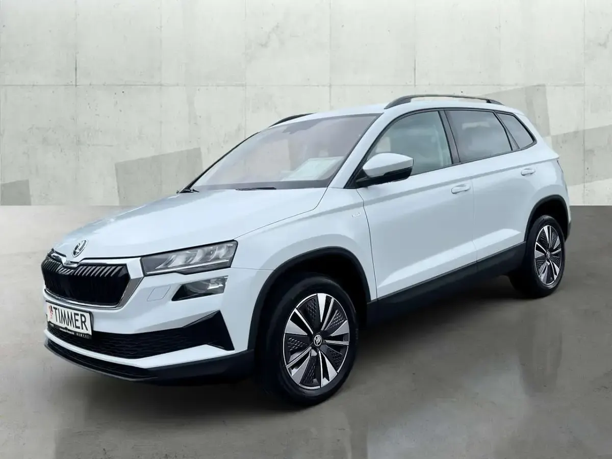 Gebraucht Skoda Karoq Ambition 150 PS (110 kW) 2023 Weiß SUV