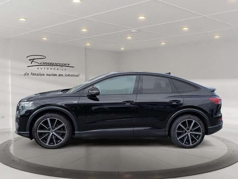 Gebraucht Audi Q4 e-tron S-Line 219 kW (299 PS) 2023 Mythosschwarz metallic SUV