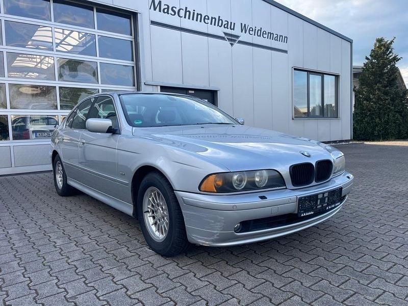 Second-hand BMW 525 192 CP (141 kW) 2000 Argintiu Berlinǎ