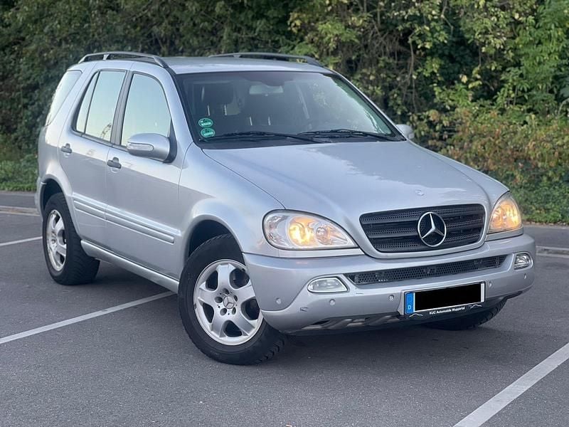 Grün Gebraucht 2003 Mercedes ML270 SUV | 3.899 € (Guter Preis) - Bild 1/4