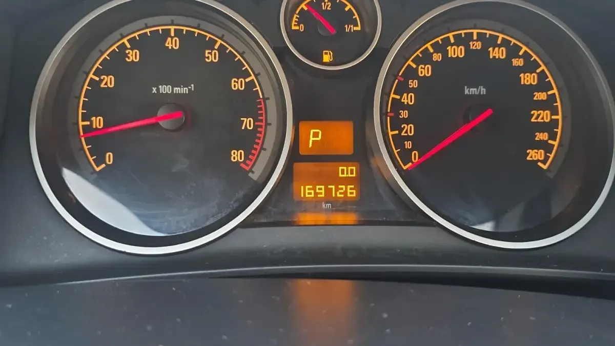 Gebraucht Opel Astra GTC 125 PS (91 kW) 2005 Grau Kleinwagen