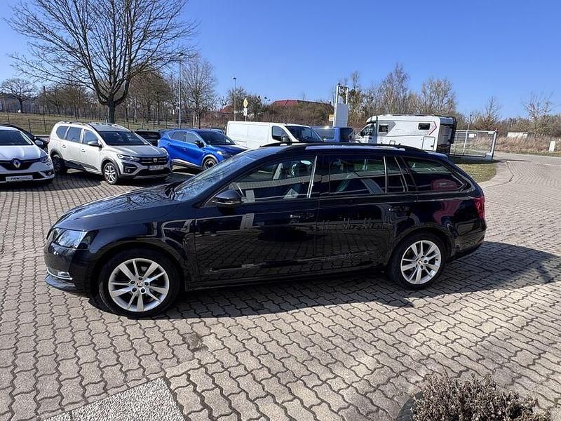 Second-hand Skoda Octavia Style 116 CP (85 kW) 2020 Negru Break