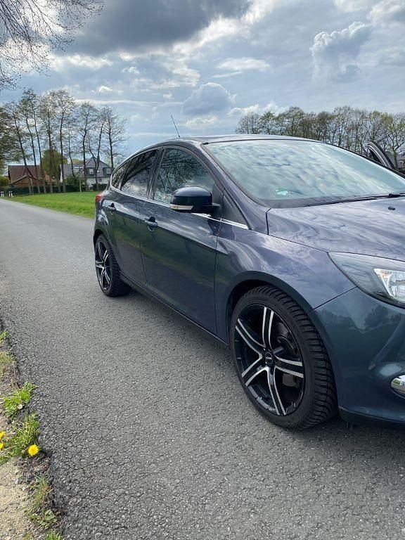 Gebraucht Ford Focus 150 PS (110 kW) 2012 Schwarz Limousine