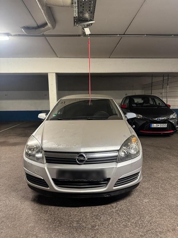 Silber Gebraucht 2004 Opel Astra Kleinwagen | 1.300 € (Guter Preis) - Bild 1/4