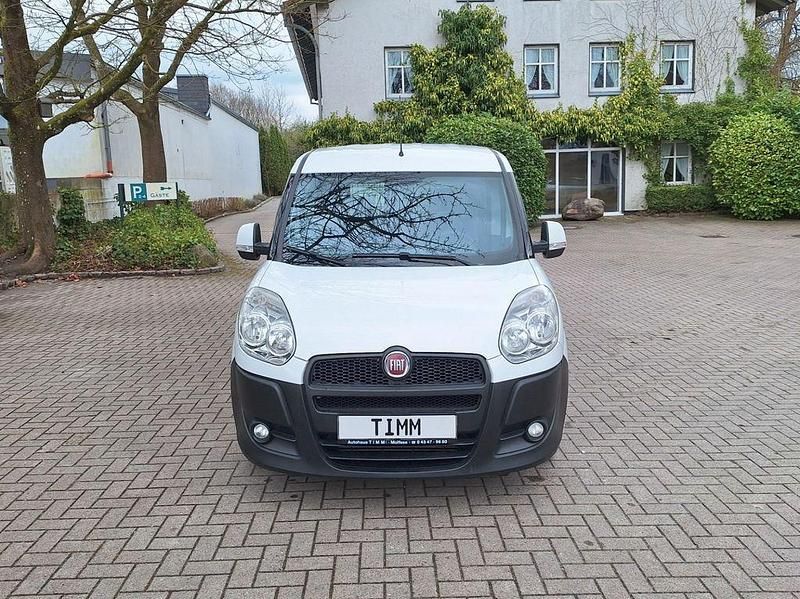 Gebraucht Fiat Doblò 90 PS (66 kW) 2012 Weiß Van / Kleinbus