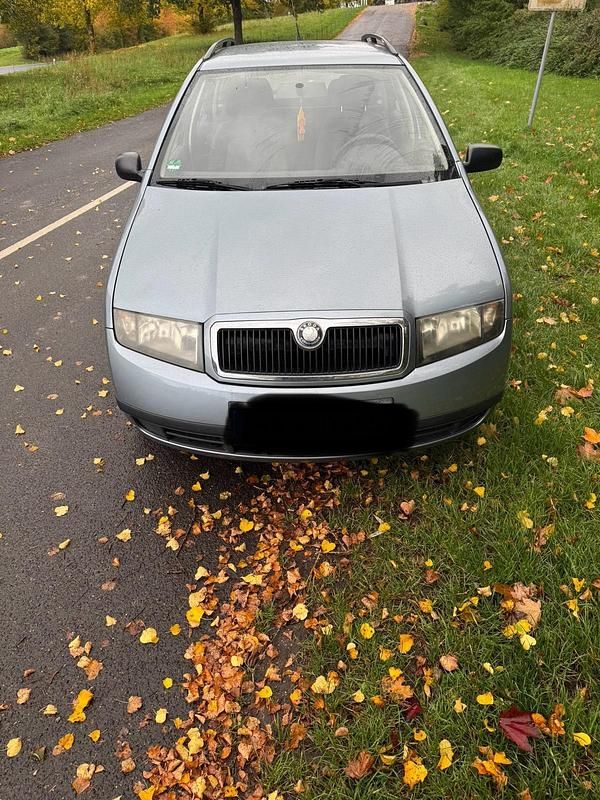 Blau Gebraucht 2003 Skoda Fabia Kombi | 990 € (Guter Preis) - Bild 1/4